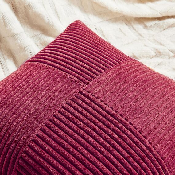 FDTERN 2er Set Weinrot Kordsamt Kissenbezug 40x80CM Weich Moderne Dekorative Kissenbezüge Kissenhülle Dekokissenbezug Sofakissen Dekokissen Boho Deko für Sofa Schlafzimmer Wohnzimmer Bett