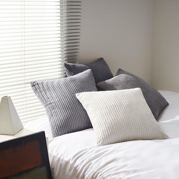 Topfinel Kissenbezug 30x50cm Grau Kordsamt Kissenbezüge 4er Set Kissenhülle Dekokissenbezug Sofakissen Dekokissen deko für Sofa Schlafzimmer Wohnzimmer Balkon Kinder lauschig Farbverlauf