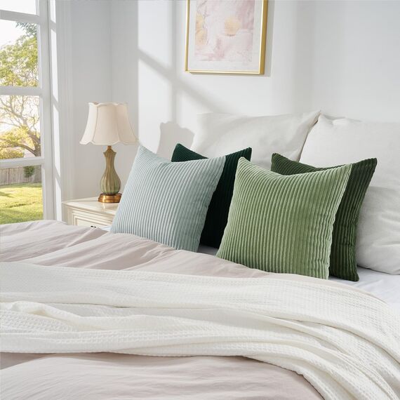 Topfinel Kissenbezug 45x45 cm Hellgrüne 4er Set Kordsamt Kissenbezüge Kissenhülle Dekokissenbezug Sofakissen Dekokissen Deko für Sofa Schlafzimmer Wohnzimmer Balkon Kinder Flauschig Farbverlauf
