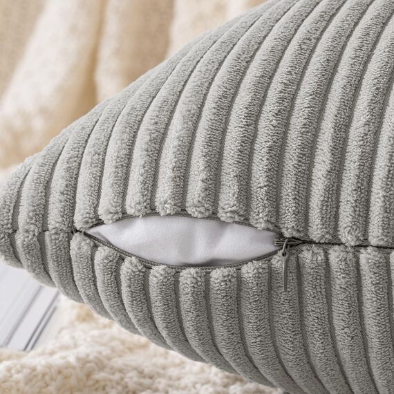 Slozzi 2er Set Kordsamt Kissenbezug Hellgrau 50x50cm Kissenbezüge Kissenhülle Sofakissen Dekokissenbezug Couchkissen Weich für Sofa Schlafzimmer Wohnzimmer Balkon
