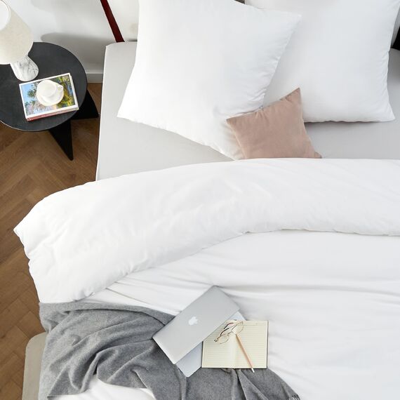 BEDSURE Bettwäsche 220x240 3teilig Weiß - 1 Bettbezug 240x220 cm + 2 Kissenbezüge 80X80 cm, ÖKO-TEX Bettwäsche-Sets Weiß Polyester Mikrofaser mit Reißverschluss