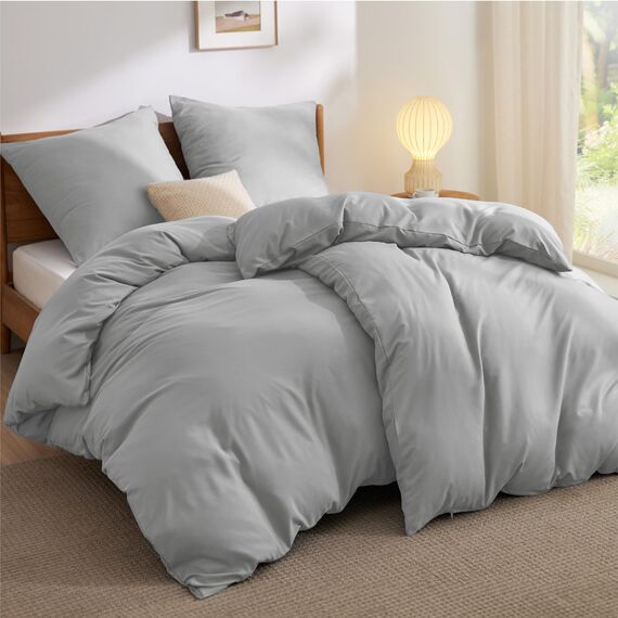 BEDSURE Bettwäsche 135x200 4teilig Silbergrau - 2 Bettbezüge 135x200 cm + 2 Kissenbezüge 80X80 cm, ÖKO-TEX Bettwäsche-Sets Grau Polyester Mikrofaser mit Reißverschluss