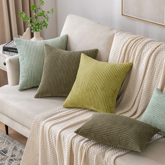 EMEMA Kissenbezug 50x50 cm Kordsamt Kissenbezüge Dekokissen Sofakissen Cord Kissenhülle Zierkissenbezug Kord Dekorative Weiche für Sofa Wohnzimmer Schlafzimmer 2er Set Grasgrün