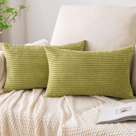 EMEMA Kissenbezug 30x50 cm Kordsamt Kissenbezüge Dekokissen Sofakissen Cord Kissenhülle Zierkissenbezug Kord Dekorative Weiche für Sofa Wohnzimmer Schlafzimmer 2er Set Grasgrün