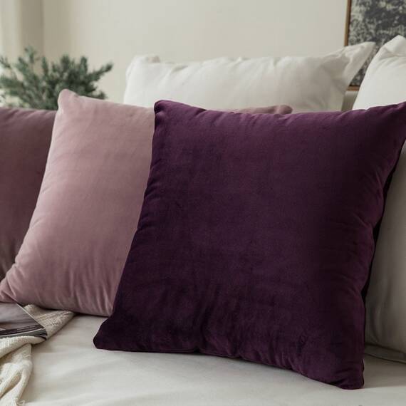 MIULEE 2er Set Kissenbezug Kissenhülle Dekorative Dekokissen Sofakissen Quadrat Wurfkissenbezug mit Verstecktem Reißverschluss Sofa Schlafzimmer 24x24 Zoll 60x60 cm Aubergine Lila