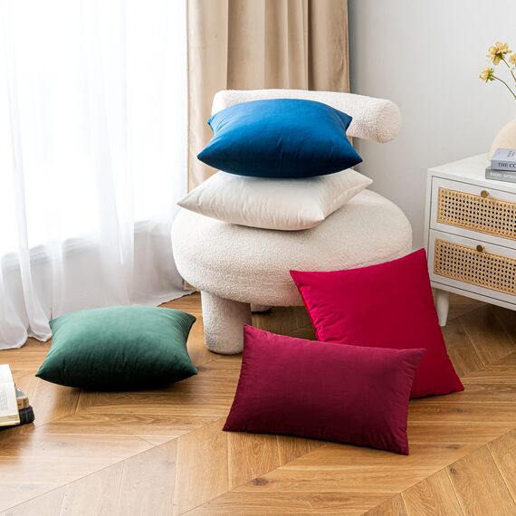 EMEMA Samt Kissenbezug Kissenhülle 50x50 cm Dekorative Dekokissen Rot Sofakissen Lendenkissen Wurfkissenbezug mit Verstecktem Reißverschluss Sofa Schlafzimmer 2er Set