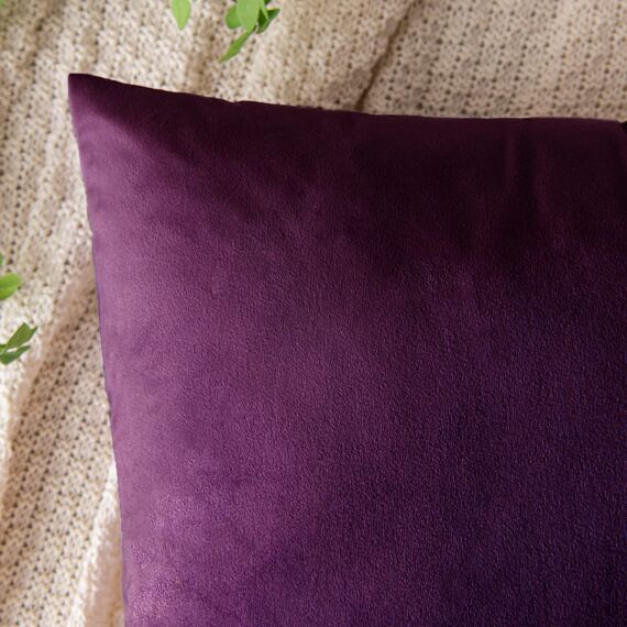 EMEMA Samt Kissenbezug Kissenhülle Dekorative Dekokissen Sofakissen Lendenkissen Wurfkissenbezug mit Verstecktem Reißverschluss Schlafzimmer Sofa 2er Set 45x45 cm Aubergine Lila