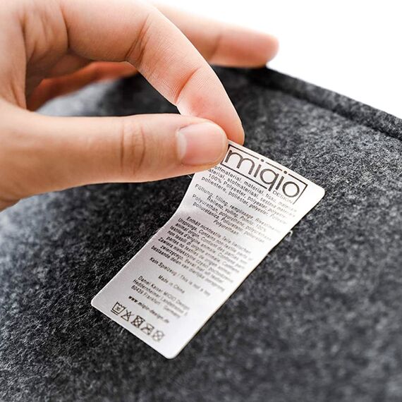 Miqio Design Filz Sitzkissen Eckig mit Antirutschnoppen | 35cm | 2er-Set | Indoor und Outdoor | Nachhaltig aus recycelten PET Flaschen | Waschbare Stuhlkissen rutschfest | Dunkelgrau