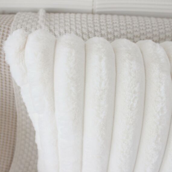 NIULAA Creme Weiß Kissenbezug 50x50 2er Set Flauschig Plüsch Deko Kissenbezüge Weich Gestreift Pelz Kissenhülle Dekokissen Sofakissenbezug Luxus Sofakissen Zierkissenbezüge Wohnzimmer Sofa