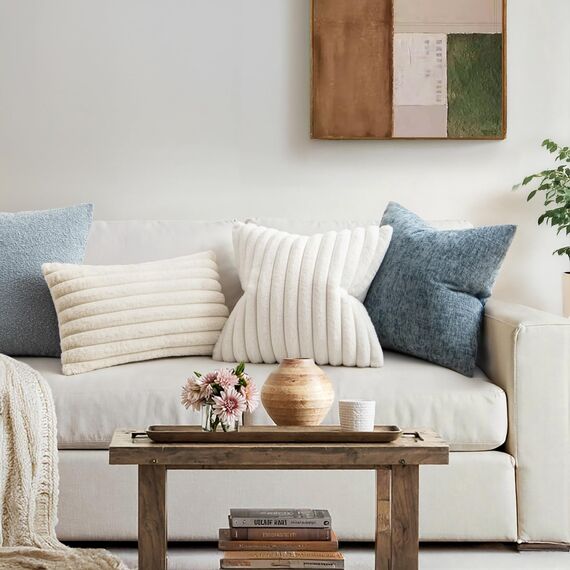 MIULEE Plüsch Kissenbezug 60x60 Deko Flauschige Kissenbezüge Kunstpelz Fell Sofakissen Flauschig Dekokissen Kissenhülle für Wohnzimmer Schlafzimmer Sofa Kuschelkissen Weiß 2er Set