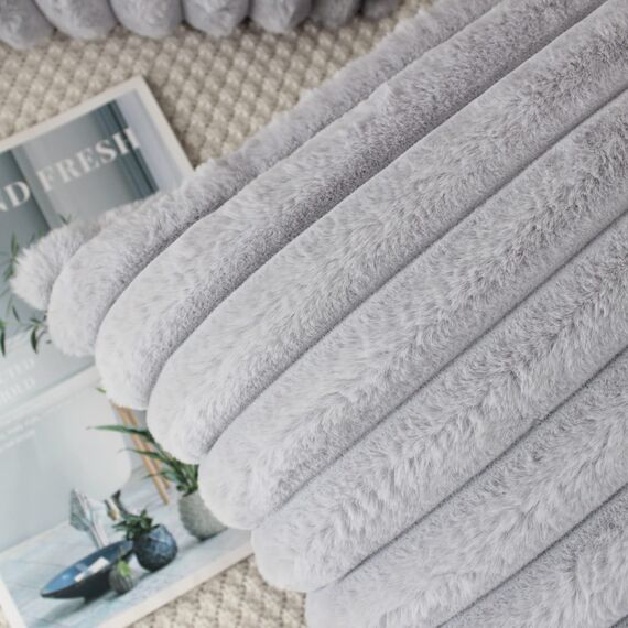 NIULAA Silber Grau Kissenbezug 40x40 2er Set Flauschig Plüsch Deko Kissenbezüge Weich Gestreift Pelz Kissenhülle Dekokissen Sofakissenbezug Luxus Sofakissen Zierkissenbezüge Wohnzimmer Sofa