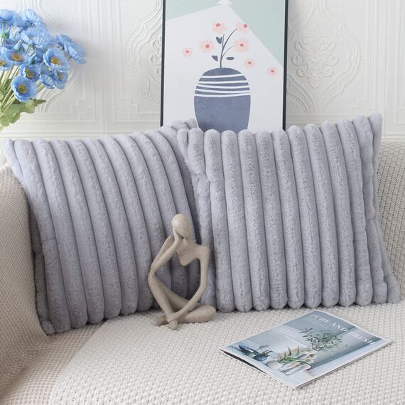 NIULAA Silber Grau Kissenbezug 40x40 2er Set Flauschig Plüsch Deko Kissenbezüge Weich Gestreift Pelz Kissenhülle Dekokissen Sofakissenbezug Luxus Sofakissen Zierkissenbezüge Wohnzimmer Sofa