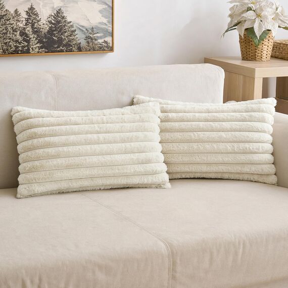 MIULEE Plüsch Kissenbezug 30x50 Weihnachten Deko Flauschige Kissenbezüge Kunstpelz Fell Sofakissen Flauschig Dekokissen Kissenhülle für Wohnzimmer Schlafzimmer Sofa Kuschelkissen Weiß 2er Set