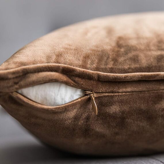 MIULEE 2er Set Samt Kissenbezug Flansch Kissenhülle Dekorative Sofakissen Dekokissen Umwickelte Kante Kissenbezüge Zierkissenbezug für Sofa Wohnzimmer Schlafzimmer 50x50 cm Schokoladenbraun