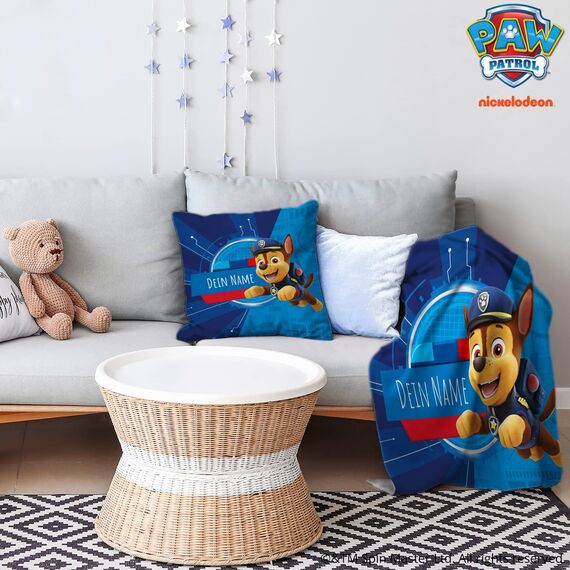 PICANOVA – PAW Patrol Chase Kissen mit Name 30x30cm – mit Füllung – Text individuell Bedruckt – Zierkissen Dekokissen – Schlaf- und Wohnzimmertauglich