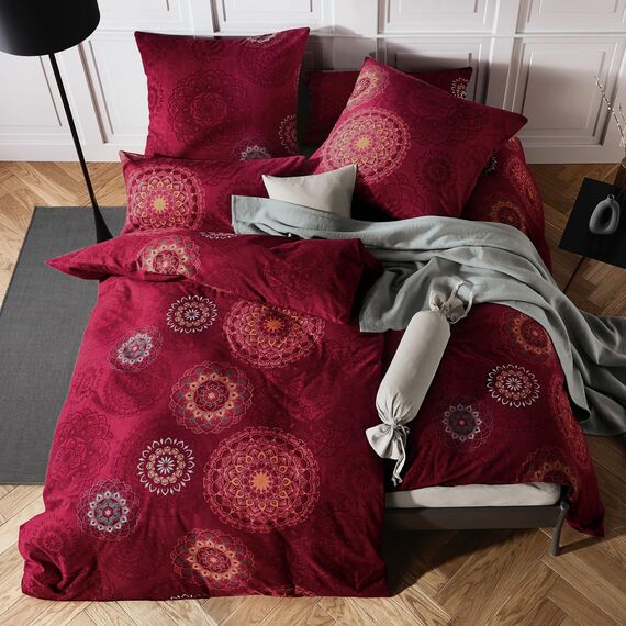 Erwin Müller Bettwäsche, Bettgarnitur Flanell - Mandala - mollig warm, temperaturregulierend, mit praktischem Reißverschluss - Bordeaux Größe 40x80 cm / 135x200 cm