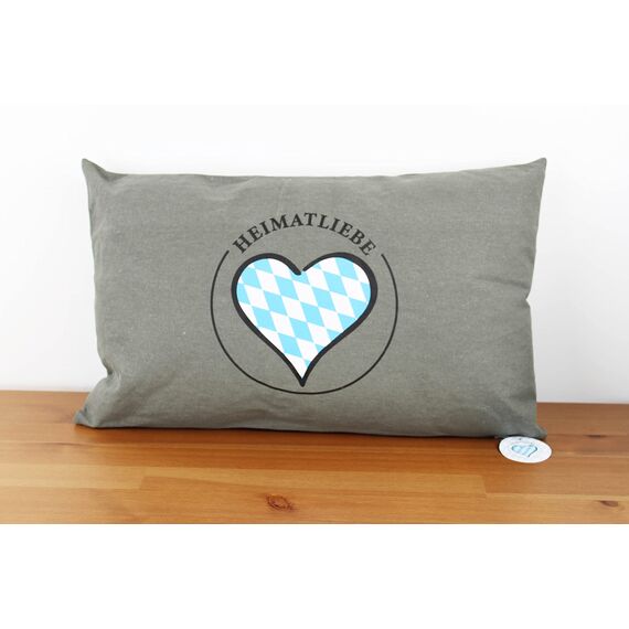 KAMACA Kissen HEIMATLIEBE 30 cm x 50 cm Flauschig gefülltes Kissen mit Reißverschluss Hingucker und wertiges Geschenk (Heimatliebe - Schwarze Schrift)