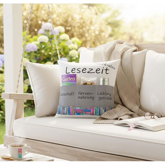 KAMACA Dekokissen mit Füllung Lesezeit mit 3 Taschen 43x43 cm Kuschelkissen für Sofaabend & Filmabend Kissen Geschenkidee für Leseratten Rentner Männer Frauen & Couchfans (Lesekissen)