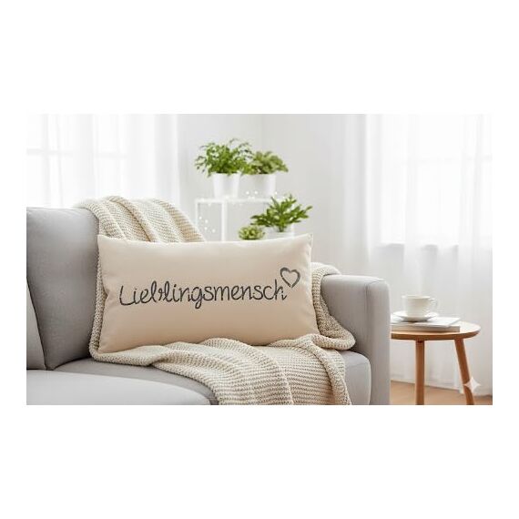 KAMACA Lieblingsmensch Kissen 30x50 cm Flauschig gefülltes Kuschelkissen grau mit Aufschrift und Reißverschluss Geschenk für Partner Freundin Kollegen oder Familie Bezug aus 100% Baumwolle (Creme)