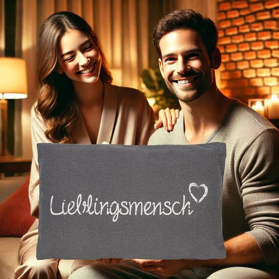 KAMACA Lieblingsmensch Kissen 30x50 cm Flauschig gefülltes Kuschelkissen grau mit Aufschrift und Reißverschluss Geschenk für Partner, Freundin, Kollegen oder Familie Bezug aus 100% Baumwolle (GRAU)