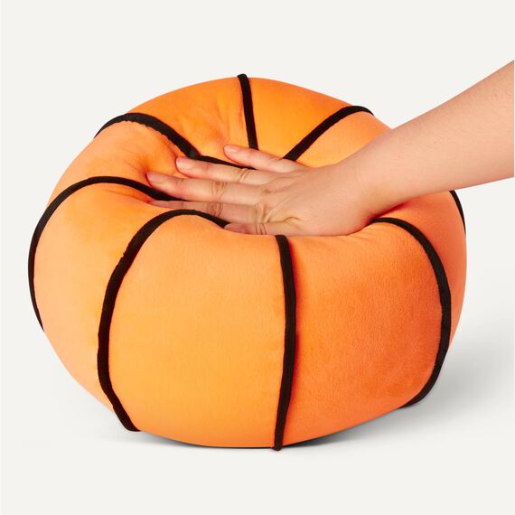 Amazon Basics Basketball Plüschtier Kissen, Sport-Style Spielzeug Stofftier für Bett oder Sofa, Kinderzimmer Deko, Orange