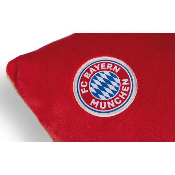 NICI Kissen FC BAYERN MÜNCHEN Bär Berni 43 x 25 cm – rechteckiges Kuschelkissen aus weichem Plüsch, Fußball Fanartikel mit FCB-Logo für Kinder & Erwachsene, 49080, tolle Geschenkidee, rot