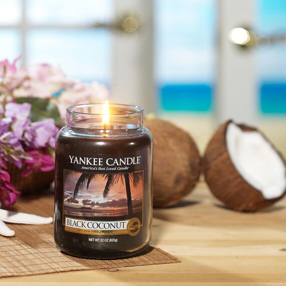 Yankee Candle Duftkerze im Glas (groß) | Black Coconut | Kerze mit langer Brenndauer bis zu 150 Stunden | Perfekte Geschenke für Frauen