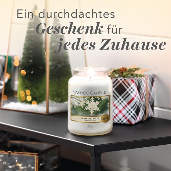 Yankee Candle Duftkerze im Glas (groß) | Sparkling Snow | Kerze mit langer Brenndauer bis zu 150 Stunden | Perfekte Weihnachtsgeschenke für Frauen