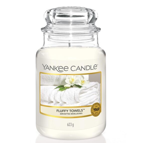 Yankee Candle Duftkerze im Glas (groß) | Fluffy Towels | Kerze mit langer Brenndauer bis zu 150 Stunden | Perfekte Geschenke für Frauen