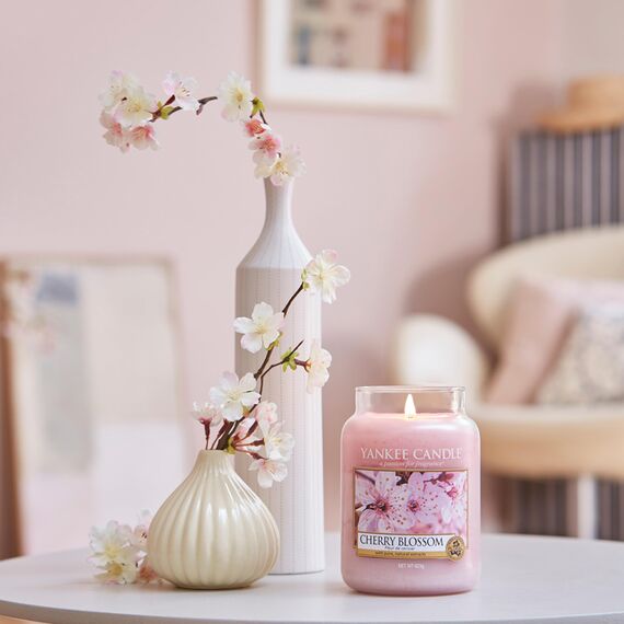 Yankee Candle Duftkerze im Glas (groß) | Cherry Blossom | Brenndauer bis zu 150 Stunden | Perfekte Geschenke für Frauen