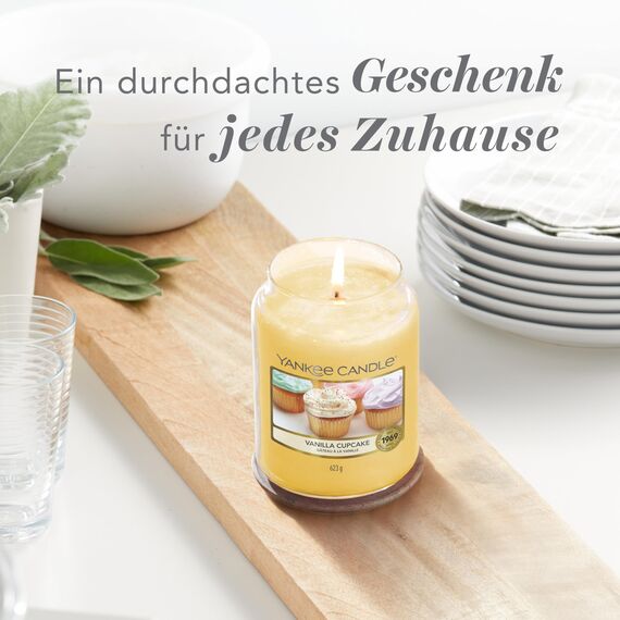 Yankee Candle Duftkerze im Glas (groß) | Vanilla Cupcake | Kerze mit langer Brenndauer bis zu 150 Stunden | Perfekte Geschenke für Frauen
