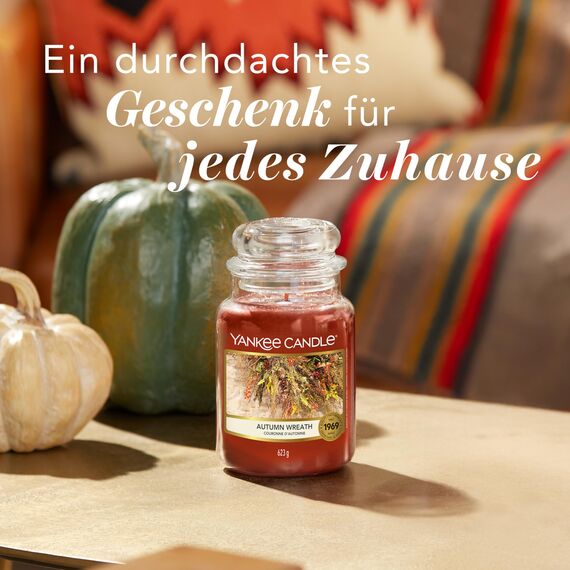 Yankee Candle Duftkerze im Glas (groß) | Autumn Wreath | Kerze mit langer Brenndauer bis zu 150 Stunden | Perfekte Geschenke für Frauen