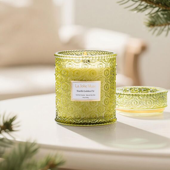 LA JOLIE MUSE Duftkerze Starlit Golden Fir Weihnachtskerze für Zuhause, Geschenkidee für Frauen & Männer, große Duftkerze mit Holzdocht, 90 Stunden Brenndauer, 19oz (539g)