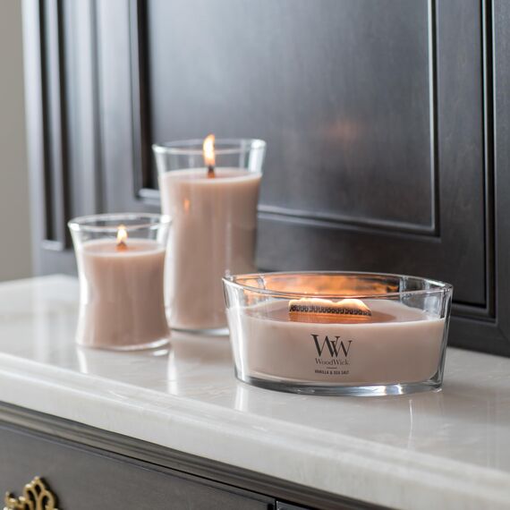 WoodWick Hourglass mittelgroße Duftkerze mit PlusWick InnovationVanilla & Sea Salt