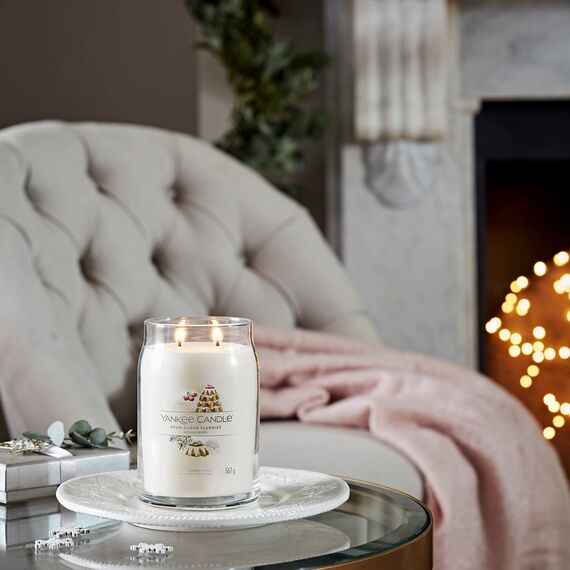 Yankee Candle Signature Duftkerze ; große Kerze mit langer Brenndauer „Spun Sugar Flurries“ ; Soja-Wachs-Mix