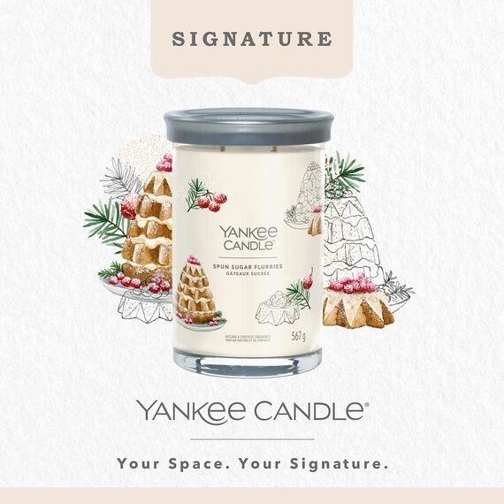 Yankee Candle Signature Duftkerze ; große Tumbler-Kerze mit langer Brenndauer „Spun Sugar Flurries“ ; Soja-Wachs-Mix ; Perfekte Geschenke für Frauen