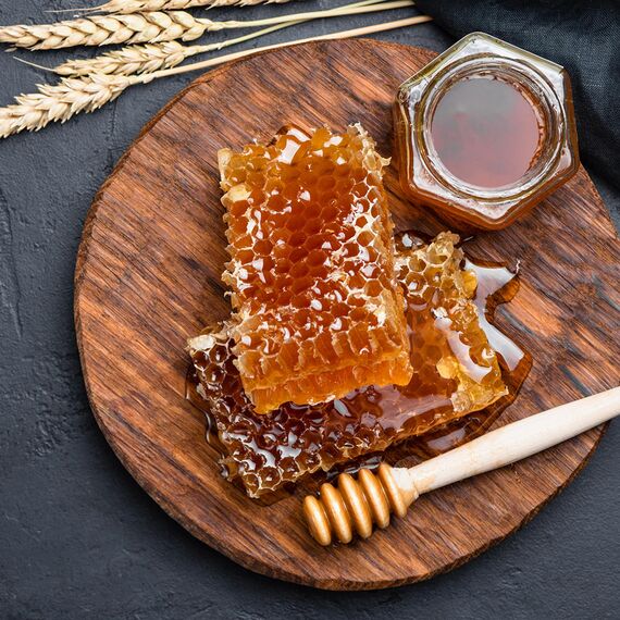 Glade Duft-Kerze im Glas, Honey & Chocolate, bis zu 27 Stunden Brenndauer, 6er Pack (6 x 112g)