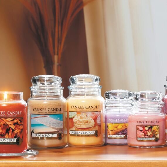 Yankee Candle Duftkerze im Glas (klein) | Lemon Lavender | Brenndauer bis zu 30 Stunden