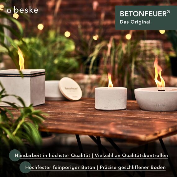 Betonfeuer® - DAS ORIGINAL | Modell 'Fuego' | 17x17x17cm mit Dauerdocht | Premium Kerzenfresser Made in Germany | Deutsche Handarbeit | (Ohne Nachfüllwachs, Löschbrett aus Holz)