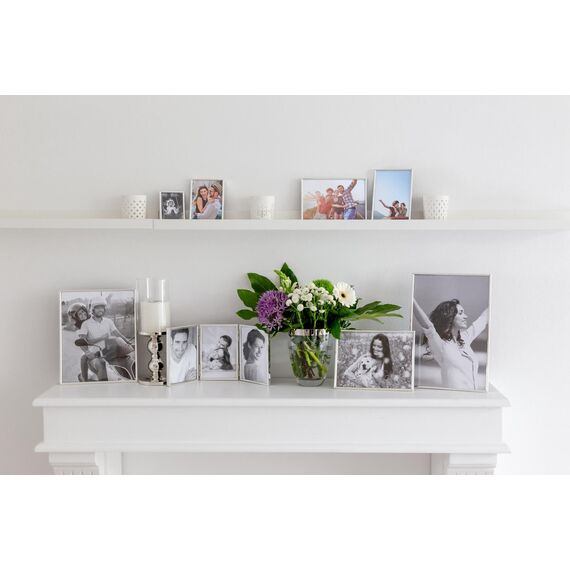 EDZARD Bilderrahmen Genua für Foto 20 x 30 cm (ca. DIN A4), edel versilbert, anlaufgeschützt, mit Samtrücken, inkl. 2 Aufhängern, Fotorahmen zum Stellen und Hängen