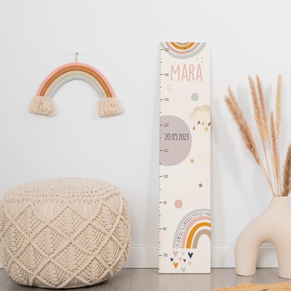 Kidsmood - Personalisierte Messlatte Kinder aus Holz – Hochwertige Messleiste & Wand-Deko für Baby- & Kinderzimmer mit fröhlichem Regenbogen – Tolles Taufgeschenk für Mädchen & Jungen - Skala 65-140cm