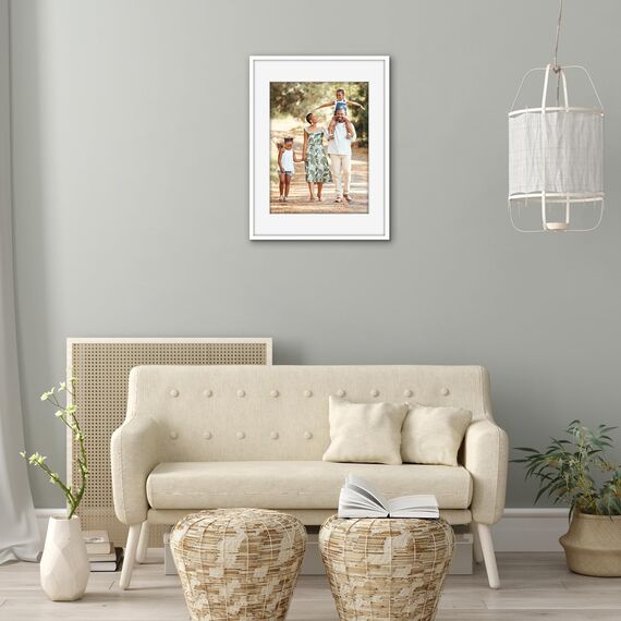 Americanflat Bilderrahmen 60x80 cm Weiß - Bilderrahmen 45x60 cm mit Passepartout - aus Kunststoff mit poliertem Plexi-Scheibe