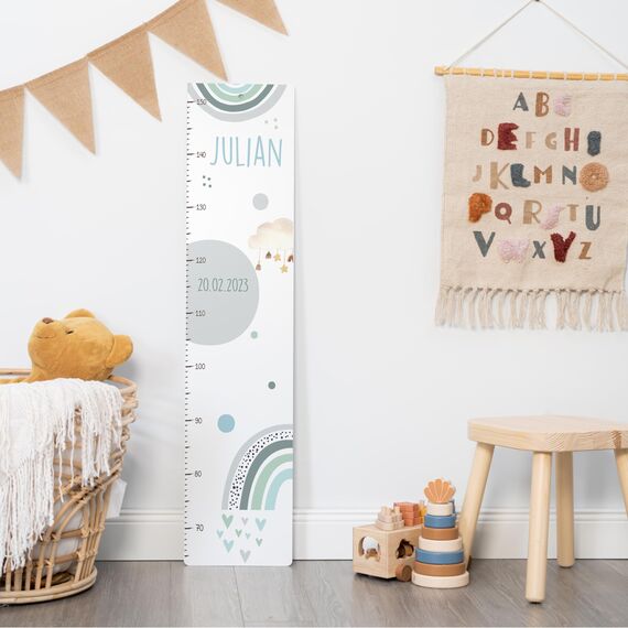 Kidsmood - Personalisierte Messlatte Kinder aus Aluverbund – Hochwertige Messleiste & Wand-Deko für Kinderzimmer mit fröhlichem Regenbogen – Tolles Taufgeschenk für Mädchen & Jungen - Skala 65-140cm