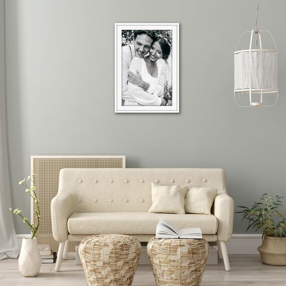 Americanflat Bilderrahmen 60x85 cm Weiß - Bilderrahmen 50x75 cm mit Passepartout - aus Kunststoff mit poliertem Plexi-Scheibe