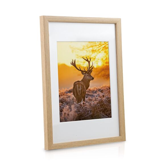 bomoe 18er Bilderrahmen Set – 6x 10x15 cm, 4x 13x18 cm, 4x 18x24 cm, 4x 20x30 cm Fotowand Bilder Set Holz & Kunststoffglas Holzbilderrahmen mit Passepartout Eiche