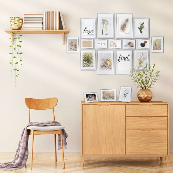 bomoe 18er Bilderrahmen Set – 6x 10x15 cm, 4x 13x18 cm, 4x 18x24 cm, 4x 20x30 cm Fotowand Bilder Set Holz & Kunststoffglas Holzbilderrahmen mit Passepartout Silber