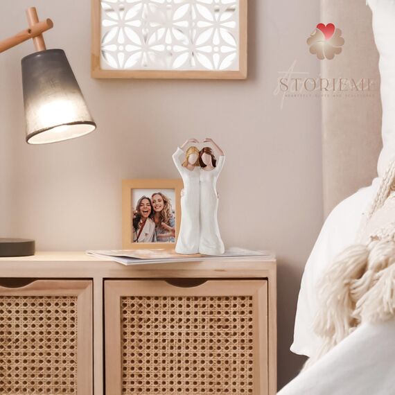 Storieme Beste Schwester Freundin Geschenke: Schwester Geburtstagsgeschenk Geschenke für Geburtstag Weihnachten Freundinnentag - Handbemaltes Schwestern Figur