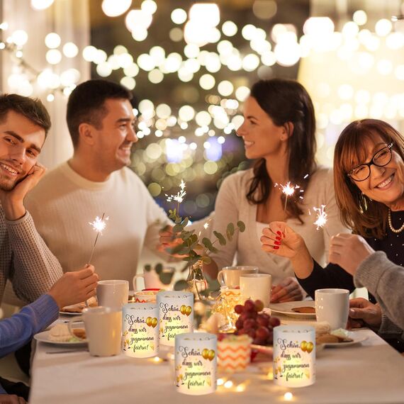 12 Windlicht Tischdeko Geburtstag, Silvester Deko Windlichter, Silvesterdeko Tisch, Windlicht mit Sprüchen Schön, DASS Wir Zusammen Feiern, für Hochzeitsdeko Silvester Party Taufe Teelichter/Kerzen