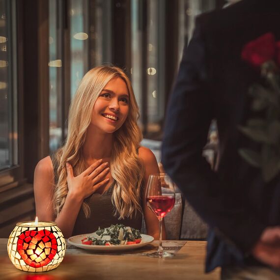 Larcenciel Teelichthalter 4 Stück, Mosaik Kerzenständer Glas Romantischer Teelichtgläser mit Herz- und Blumenmotiv Handgemachte Kerzenhalter, Bunte Teelichtdeko für Geburtstage, Weihnachten, Partys