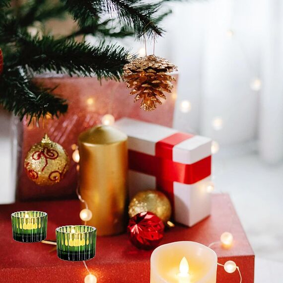 Vohocandle grüne Teelichthalter Glas Wiege Geripptes Design, 24 Stück Teelichtgläser klein für Weihnachten, Vintage Teelichtglas für Hochzeit, Heimdekoration und Geburtstagsfeier(5 cm x 3,5 cm)